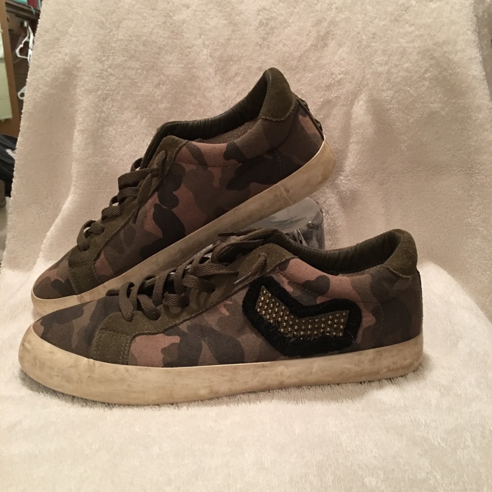 Vintage Havana camouflage sneakers